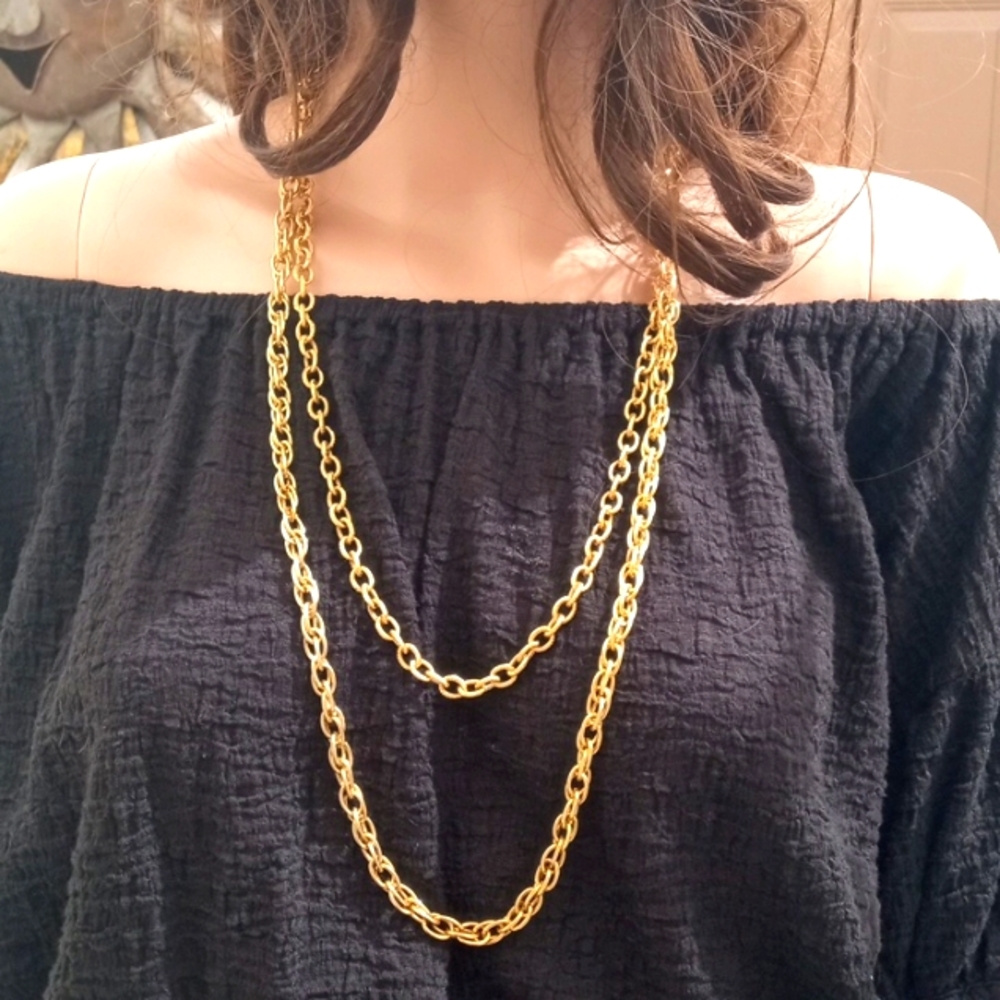Costume Jewelry necklace